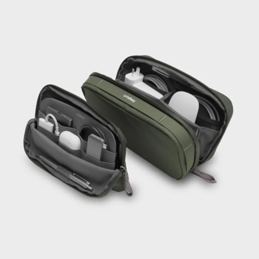 Travel Accessories - 2-in-1 Tech Accessory Pouch with Detachable